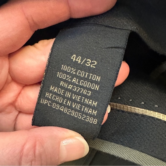 NWT Axist Men’s dress pants in earth - Picture 6 of 6